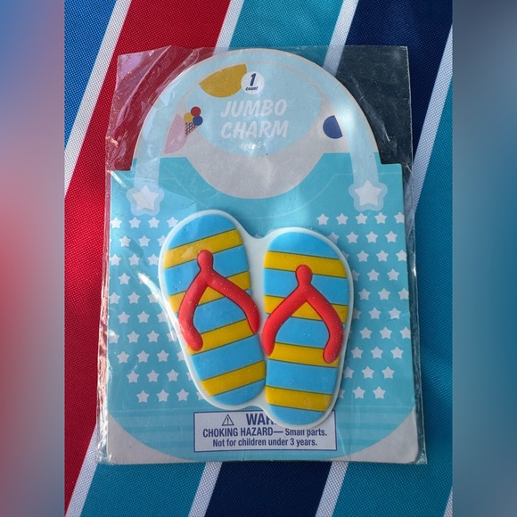 Summer Jumbo Flip Flops Charm - Picture 1 of 2